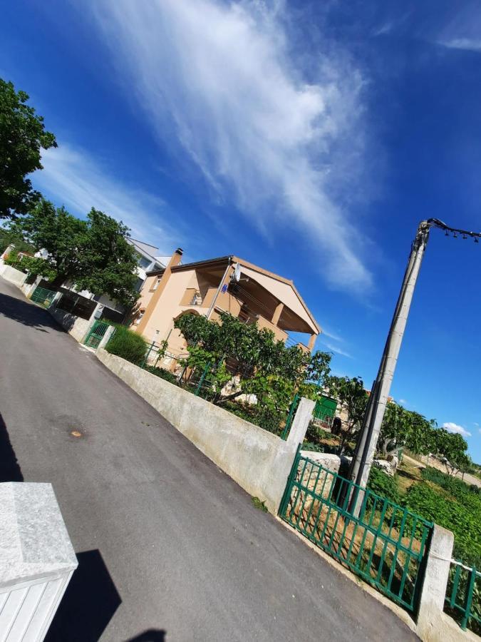 Danisacroatia Apartment Maslenica Luaran gambar